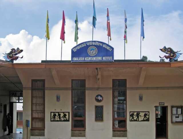 Broadway Hotel Darjeeling  Ngoại thất bức ảnh